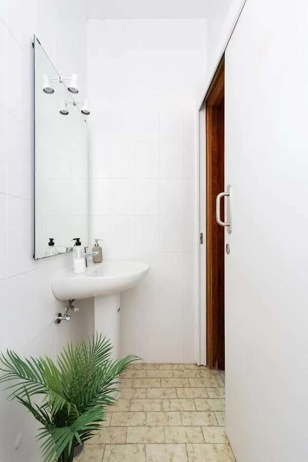 Eden Rentals 105 Surfy Stylish Bed&Coffee Room グラナディージャ・デ・アボナ 0*,